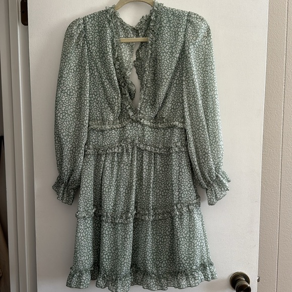 Dress - Picture 3 of 9